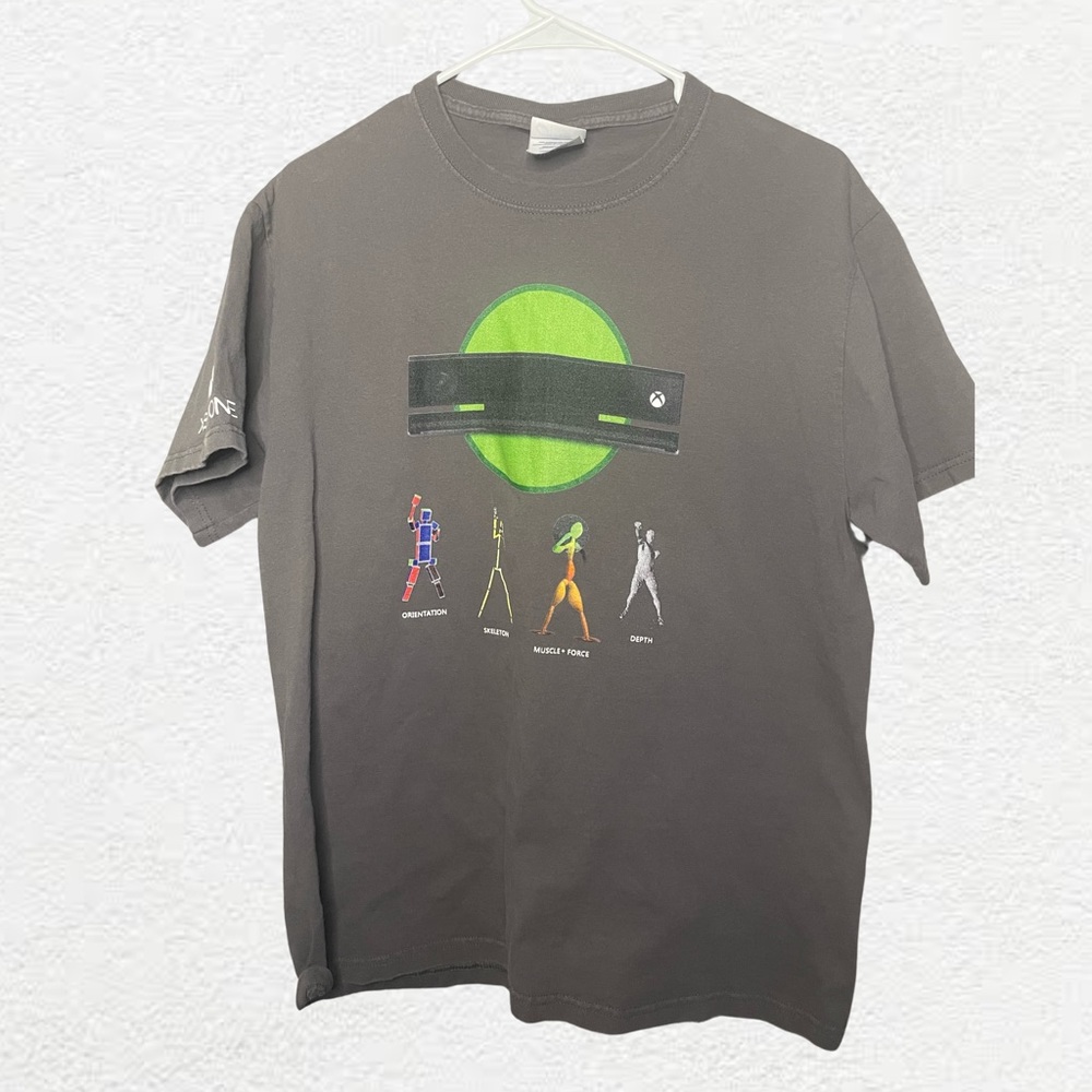 🆕 2010 Xbox One Kinect Shirt